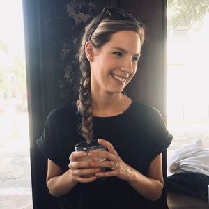 Meet your posher, Hannah